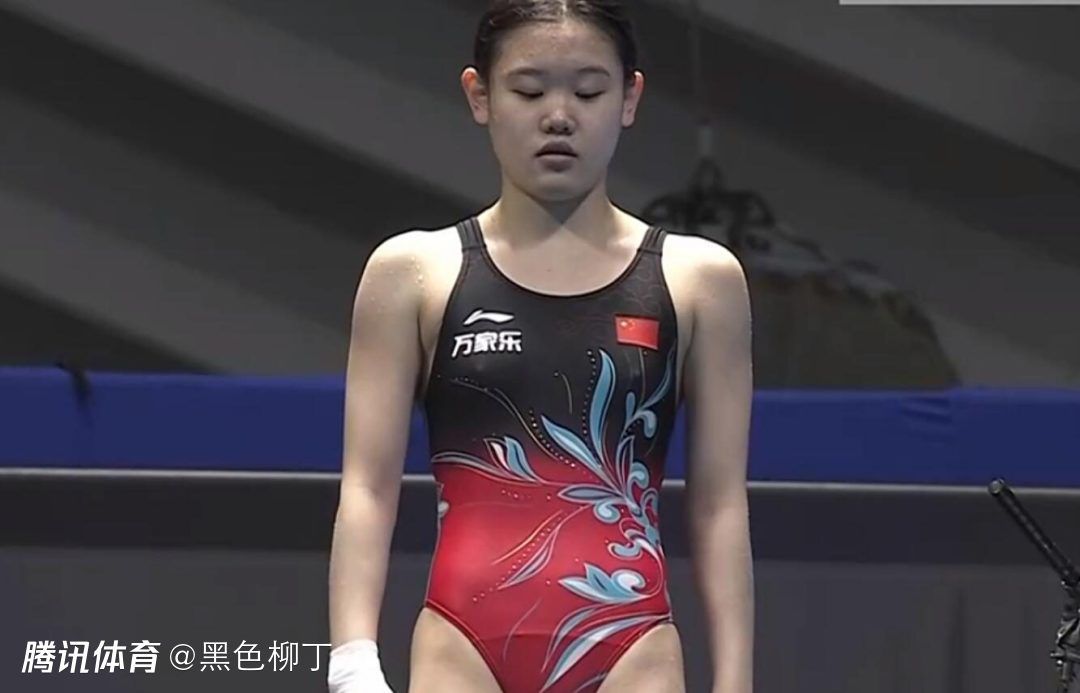 小女直喷白浆