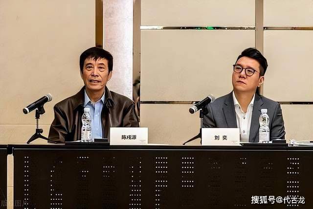 英语老师让我扒她罩子